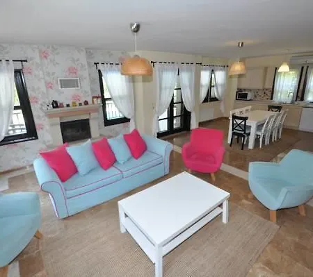 Kleopatra 4 Villa Çamlıköy